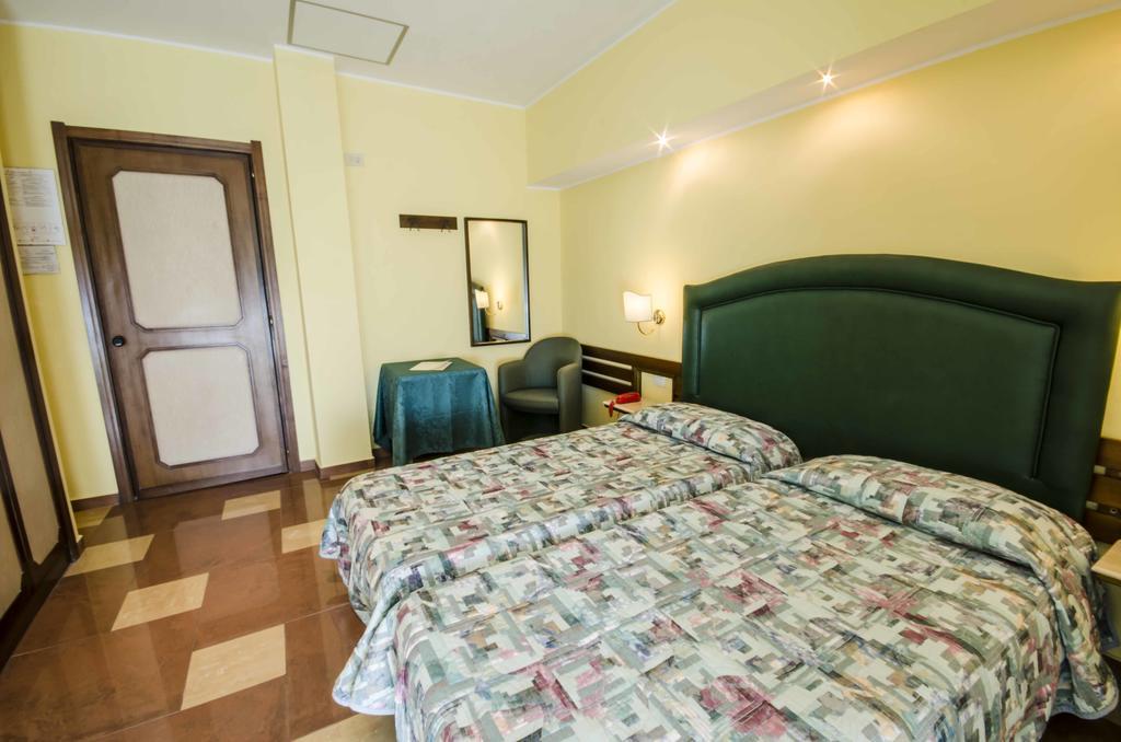 Hotel Tarconte Tarquinia Dış mekan fotoğraf