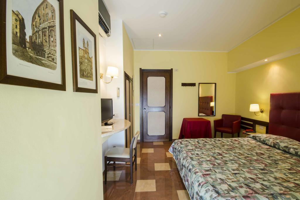 Hotel Tarconte Tarquinia Dış mekan fotoğraf