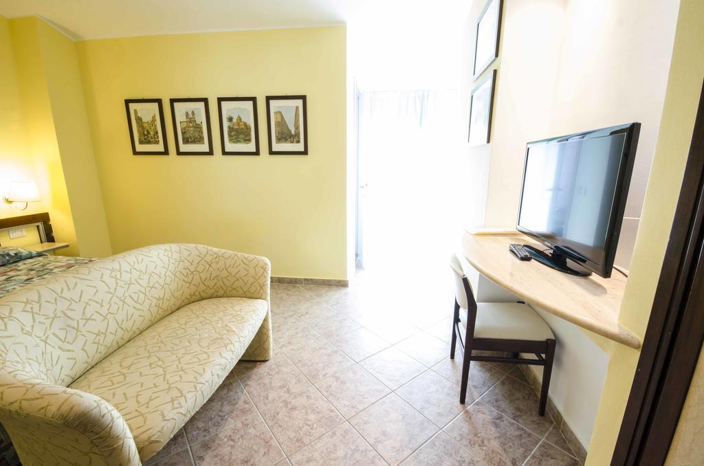 Hotel Tarconte Tarquinia Dış mekan fotoğraf