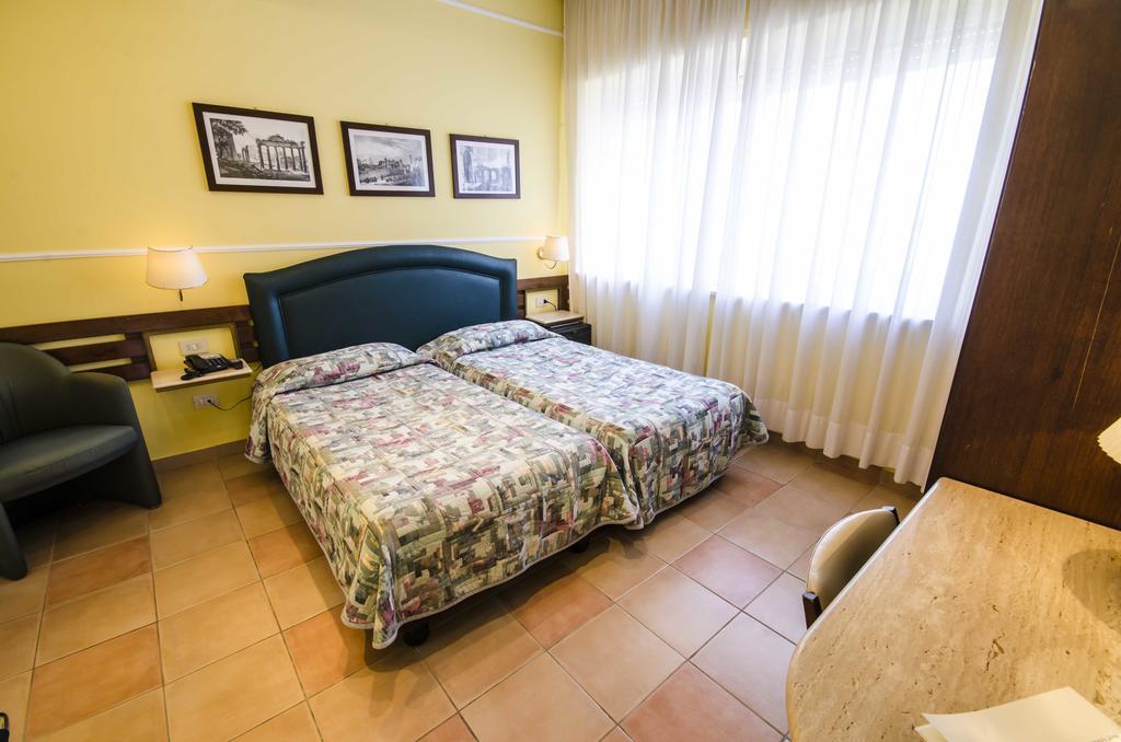 Hotel Tarconte Tarquinia Dış mekan fotoğraf