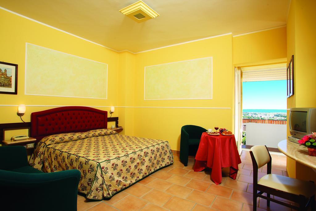 Hotel Tarconte Tarquinia Dış mekan fotoğraf